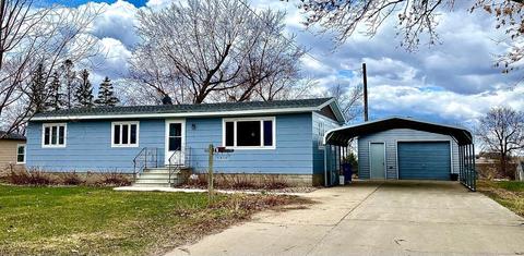 208 Gebhard Ave, Bellingham, MN 56212