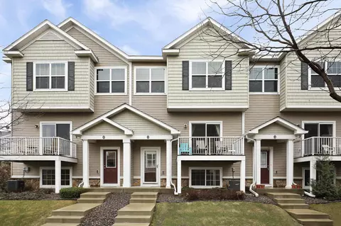 1949 Commonwealth Blvd #5, Chanhassen, MN 55317