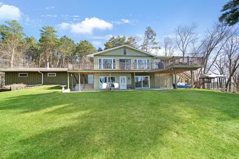 328 194th St, Osceola, WI 54020