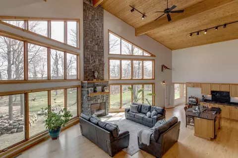 7546 Honesty Trl NW, Walker, MN 56484