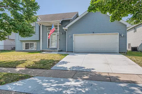 1016 Oak St, Farmington, MN 55024