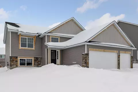 27615 Kaden St, Elko New Market, MN 55020