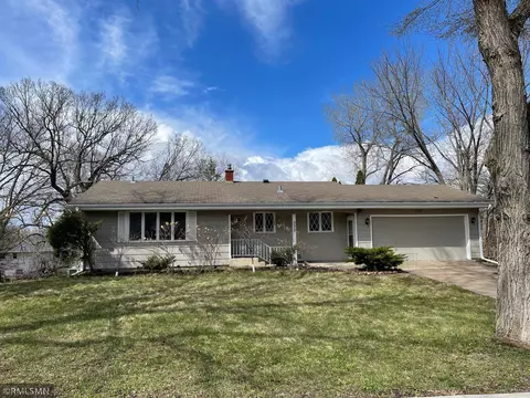 333 County Road B2 W, Roseville, MN 55113