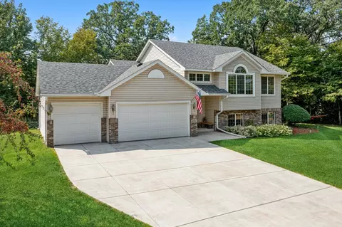 2302 Copper Creek Trl, Buffalo, MN 55313