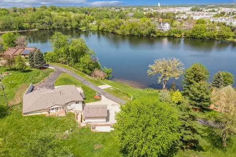 1320 Towerview Rd, Eagan, MN 55121 photo 40