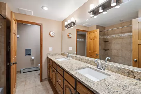 1320 Towerview Rd, Eagan, MN 55121 photo 23