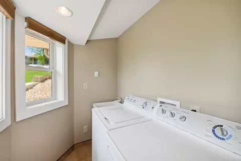 1320 Towerview Rd, Eagan, MN 55121 photo 16