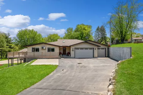 1320 Towerview Rd, Eagan, MN 55121 photo 37