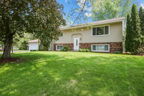 6465 Rice Ct, Lino Lakes, MN 55014