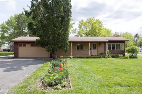 1477 Walnut St, Prescott, WI 54021