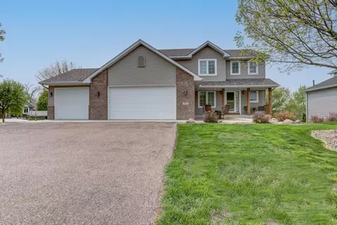 916 Hope Ave, Jordan, MN 55352
