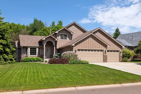719 Fox Rd, Lino Lakes, MN 55014