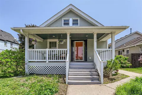 609 3rd Ave S, South Saint Paul, MN 55075