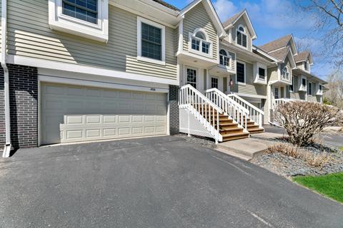 4908 Bayswater Rd, Minnetonka, MN 55345