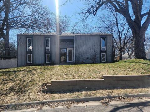 332 5th Ave NE, Saint Cloud, MN 56304