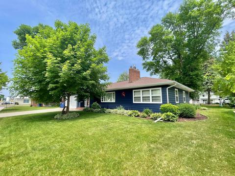 329 N Spring Ave, Springfield, MN 56087