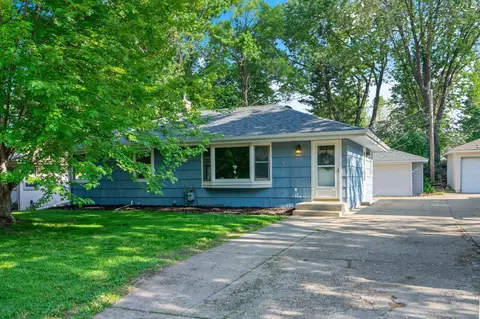 2475 19th Ave E, North Saint Paul, MN 55109
