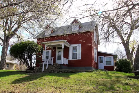 465 Main St N, Hutchinson, MN 55350
