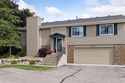 5338 Beachside Dr, Minnetonka, MN 55343