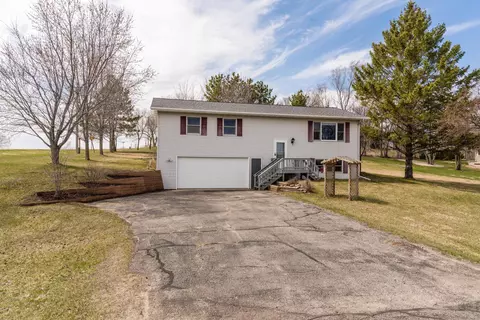 101 Pheasant Ln, Battle Lake, MN 56515
