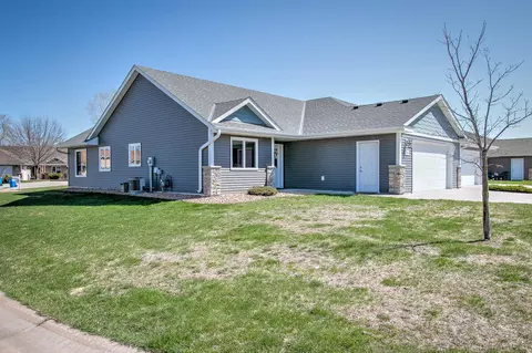 500 6th Ct NE, Cambridge, MN 55008