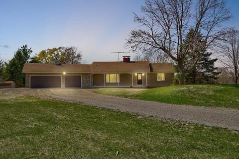 21240 Elmore Ave, Faribault, MN 55021