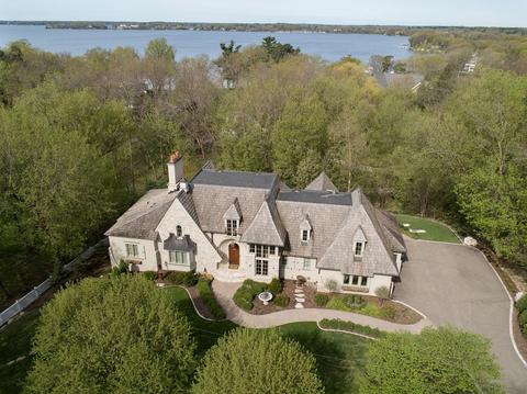 525 Harrington Rd, Wayzata, MN 55391