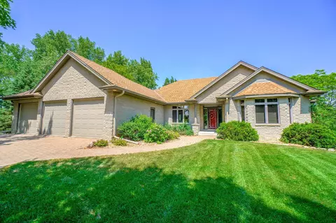 6398 Mineral Pt, Lino Lakes, MN 55038