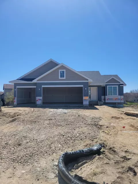 2099 River Bend Trl, Mayer, MN 55360