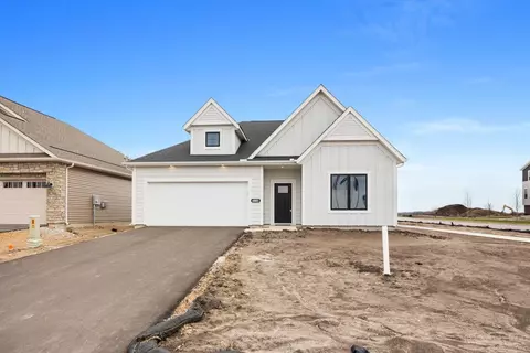 6801 Bellflower Dr, Minnetrista, MN 55331