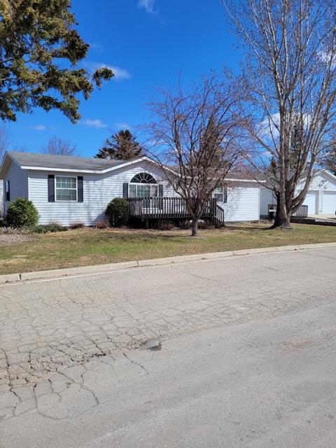 107 3rd Ave SE, Clearbrook, MN 56634