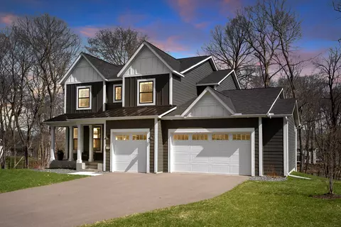 6640 Bracken Dr, Minnetrista, MN 55331