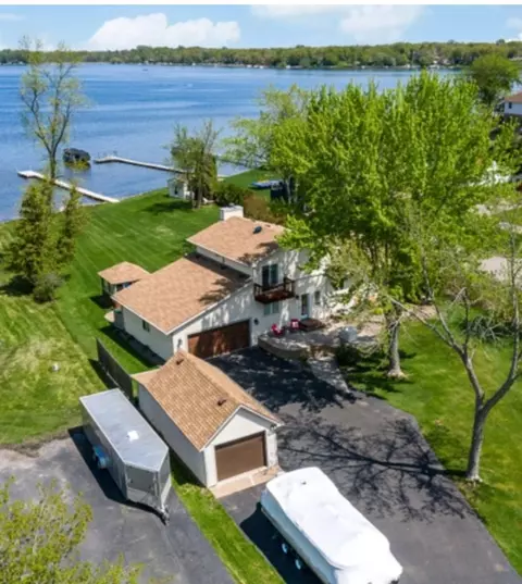 9256 Jewel Ln N, Forest Lake, MN 55025