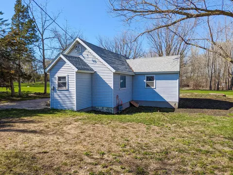 512 E Main St, Dodge Center, MN 55927