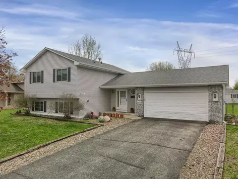 228 Bluestem Ave, Shakopee, MN 55379