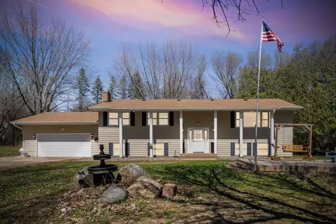 26250 Ipava Ave, Lakeville, MN 55044