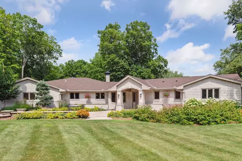 932 Medina Rd, Wayzata, MN 55391