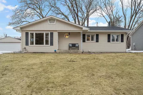 5612 Warden Ave, Edina, MN 55436