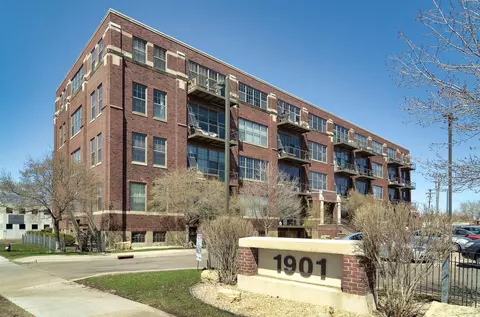 1901 E Hennepin Ave #106, Minneapolis, MN 55413