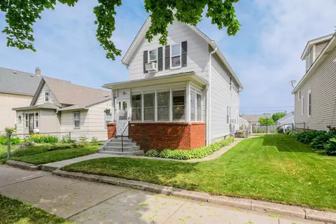 75 Geranium Ave W, Saint Paul, MN 55117