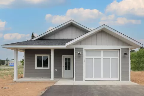 111 Durkee St N, Pine River, MN 56474