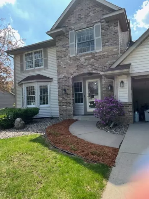 585 Coventry Pkwy, Eagan, MN 55123