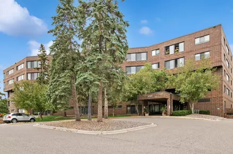 2265 Youngman Ave #407E, Saint Paul, MN 55116