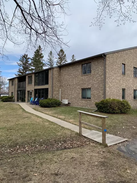 1822 Nodaway Dr #202, Detroit Lakes, MN 56501