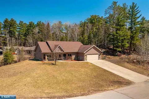 5626 Pine St, Tower, MN 55790