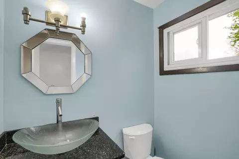 1489 Woodview Ave E, Eagan, MN 55122 photo 10