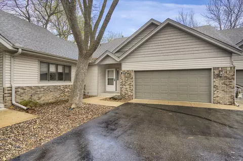 13408 Parkwood Dr, Burnsville, MN 55337