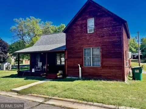 112 Nome Ave, Silver Lake, MN 55381