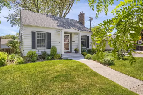 1472 Hartford Ave, Saint Paul, MN 55116