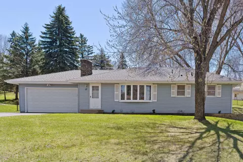 13 Mary Ann Ln, Burnsville, MN 55337